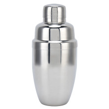 Migliora la tua esperienza di mixology con il nostro shaker per cocktail, realizzato in acciaio inossidabile con finitura effetto specchio per una