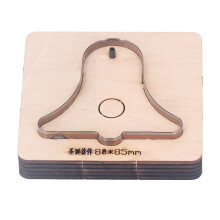 Leder-Schneidmesser Glocken-Anhänger mit Lochmuster aus Edelstahl & Holz, 10,5 cm