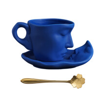 Tasse Kiss en céramique avec poignée ergonomique et-Bleu