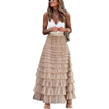 Saia de tule fluida para mulheres, modelo evasê com babados, cintura alta e elástico, em camadas com detalhes em tule. Leve, confortável e de