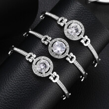 Zirkon-Kettenarmband mit Verschluss 20 cm / 7,9 Zoll