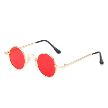 Occhiali da sole rotondi con montatura in metallo, protezione UV400 e tecnologia polarizzata, design confortevole con cerniere a molla, naselli