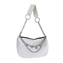 Elegantes bolsos hobo de nailon estilo Y2K, bolso de hombro estilo punk gótico, bolso cruzado, bolsos de moda para mujer con cadena de mariposa para