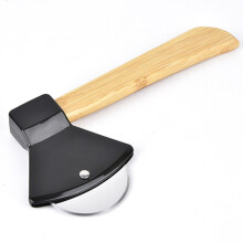 Durable Axe Shaped Pizza Cutter, Sharp Rotating Blade Ensures Clean Cuts, Comfortable Wooden Handle Grip, Reliable Performance, Food-Grade Stainless