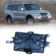 MR440935 Autobatteriefach für Pajero Montero Ⅲ V73 V75 V78 V93 V97 V98 Batterieabdeckungshalterung 8201A086