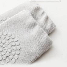 Baby-Kniepolster-Socken-Set aus gekämmter Baumwolle, Krabbel- Schutz, Hellgrau, M