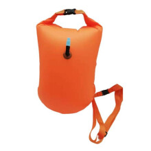 Essentiel svømmebøje til åbenvandsentusiaster, let og supervandtæt. 20 liters fugtbestandig driftpose til eventyrere.