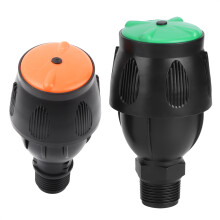 Sistema de irrigação para jardins exuberantes, com bico giratório que garante cobertura de irrigação de 360 graus. Resistente às intempéries,