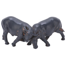Figura vívida de bezerro para decoração de mesa, artesanato realista em resina, modelo simulado de bezerro, design elegante e interessante, mini