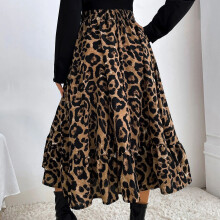 Gonna usare l'italiano per il testo:
Gonna midi svasata con stampa leopardata con volant, per donna, vita alta, color marrone, disponibile