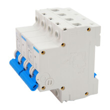 Disjoncteur 2P à verrouillage par serrure, 63A, capacité de coupure 4500A, 400V
