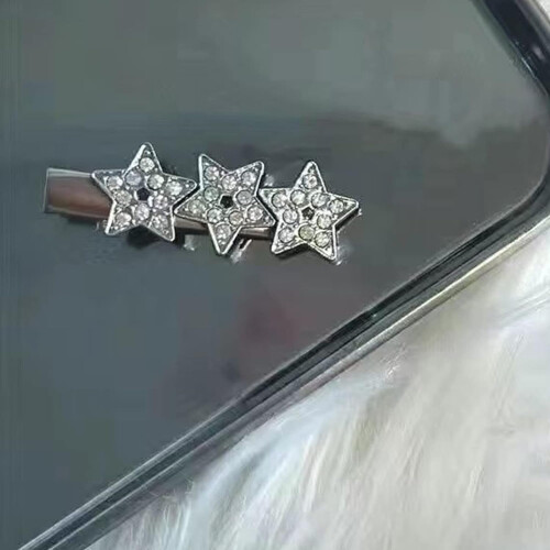 Hairpin with crystal star 1
