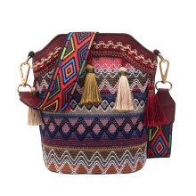 Kunstleren crossbodytas, multifunctioneel te dragen, met etnisch design en vintage borduurwerk, boho-stijl schoudertas voor dames en meisjes,