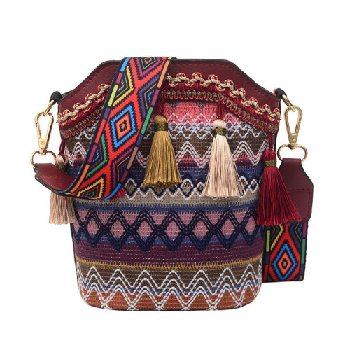 Τσάντα ώμου σε στυλ boho, από δερματίνη, πολλαπλών χρήσεων, με έθνικ σχέδιο και vintage