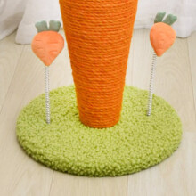 Toeletta per Gatti con Artiglio a Carota – Giocattolo da 26x26x29cm in Iuta a Forma di Ravanello