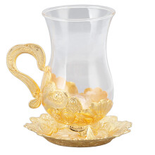 Elegância Vintage: Conjunto requintado de xícaras de café em vidro e liga de zinco para embelezar o seu bar em casa.