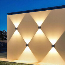 Outdoor solar wall light, LED lamp with up and down lighting, ideal for courtyards and gardens, compliant with European standards