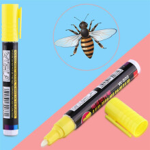 Bee queen marking kit, including 2 cages and 3 markers for beekeeping.