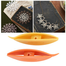 Orange Yellow Tatting Shuttles 2pcs Plastic DIY Hand Sewing & Knitting Tools