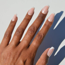 Glamnetic Press On Nails - Pearl Glaze | Medium Coffin Weißer French Tip Fake Nails, Salonqualität | 15 Größen - 30er Kit mit Kleber