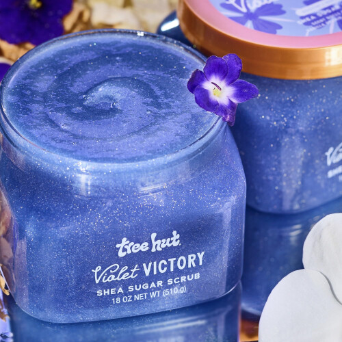 Tree Hut Violet Victory Scrub με Αλάτι και Βούτυρο Καριτέ, Ενυδάτωση και Απολέπιση Δέρματος 2