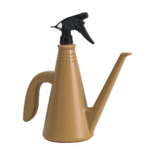 Ergonomic Garden Watering Sprayed 850ml Capacity-Brown