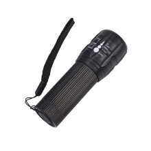 LED-Taschenlampe 18650/AAA-Batterie LED-Taschenlampe Hochleistungs-Wiederaufladbare Zoombare Laterne Wasserdicht für die Fahrradjagd im Freien