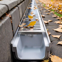 Stainless Steel Channel Drain for Driveway with RustResistant Grate, Rapid Flow, 60x10x4cm