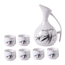Japanese Ceramic Sake Set with Heat Retention, Microwave Safe Pot and Cups for Home and Restaurant Use