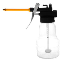 Plastic Household Oil Can 250ml Pressure Dispenser Portable and Durable for Automotive and Mechanical Use