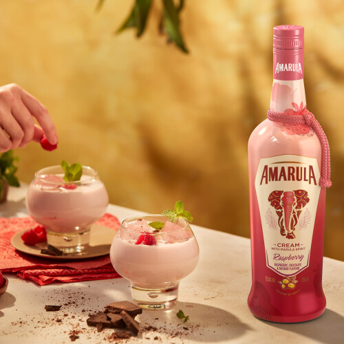 Amarula Raspberry Chocolate and African Baobab Cream Liqueur 70cl 2