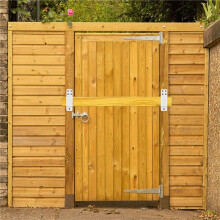 2X4 DöRrbarrikadfäSten Heavy Duty Uppgraderade DöRrståNgshåLlare för HemsäKerhetsdräKt för 2X4 Lumber Svart
