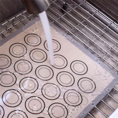 Macaron Baking Mats 4 Pack for Perfect Macarons & Cook - Silicone Macaron Baking Sheets with Size Guiding Circles 1