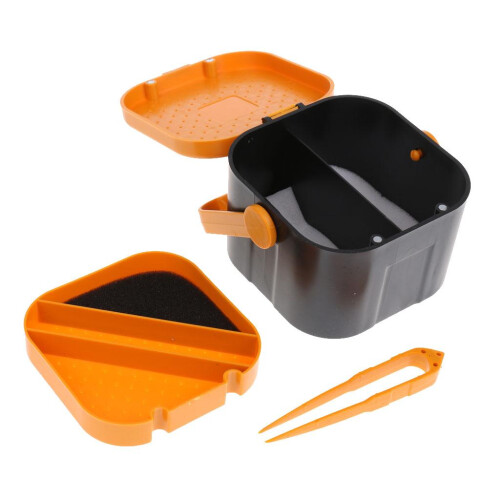 Plastic Fishing Live Lures Baits Box Double Layer Earthworm Worm Tackl 2