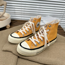 (yellow, 36) Korean-style street photos featuring men and women in 1970s canvas sneakers and skate shoes
