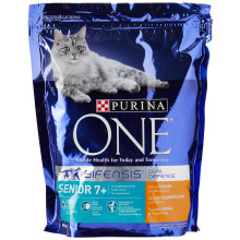 Purina ONE Senior 7 Plus Dry Cat Food Chicken 800 g