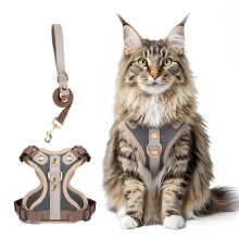 Muecleao Escape Proof Cat Harness and Leash Set, Premium Microfiber Le