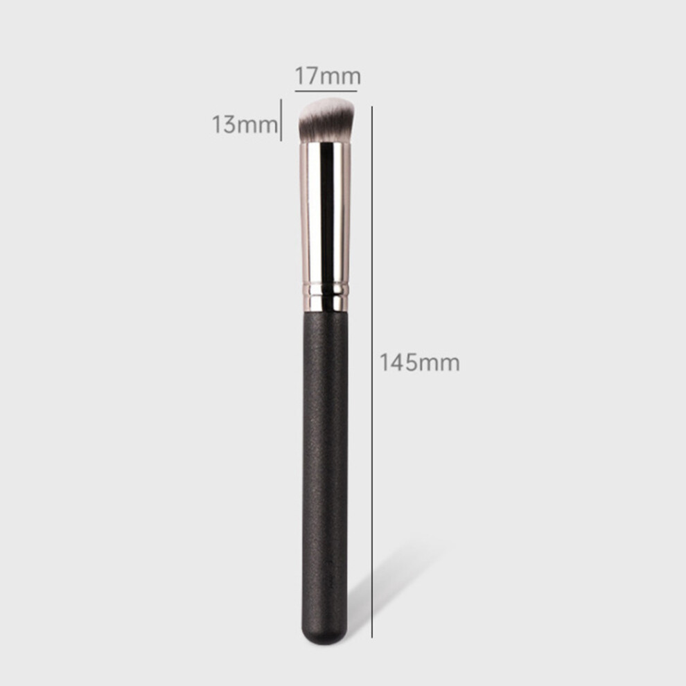 Professioneller Make-up-Pinsel aus weicher