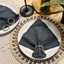 Set van 12 Matte Servetringen van Bamboe, Goudkleurig, voor Diners, Feestdagen en Bruiloftstafels