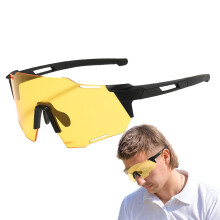 Bicycle Sports Glasses Photochromic Lenses Anti Dust Coating Anti Wind Ergonomic Black Frame For Bike Rides