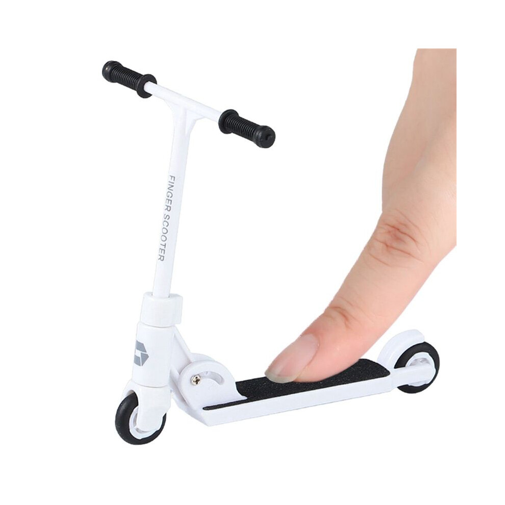 New Finger Scooter Children Fingertip Pedal Vitality Car Desktop Skateboard Toy Car 6031193751305