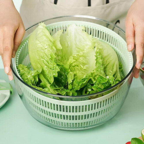 Large Capacity Salad Spinner with Secure Lock Lid and Rotary Handle for Quick Lettuce Drying 2