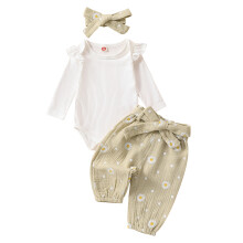 (3-6 Months, Apricot) Ensemble 3 pièces bébé fille : barboteuse blanche à manches longues, pantalon marguerites et bandeau.