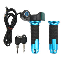 Manopla de acelerador para bicicleta elétrica com visor LCD de voltagem da bateria, acelerador universal de torção com trava de segurança.
