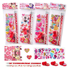 Set di articoli di cancelleria per San Valentino facile ed esclusivo da realizzare fai-da-te, dal design raffinato e di alta qualità, set di