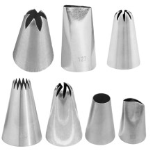 Precision Decorating Piping Tips for Cake Art, Durable Construction Icing Nozzles in Stainless Steel, Reusable Set with Smooth Edges for Clean