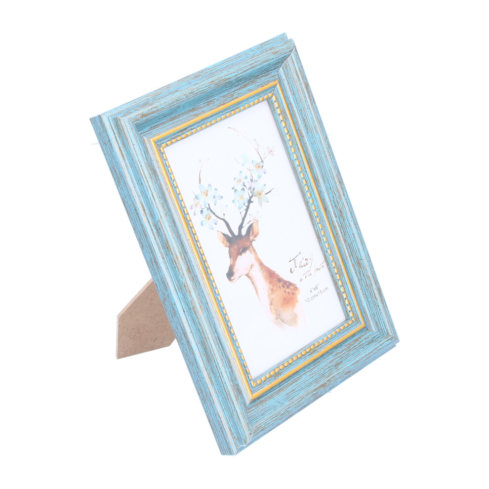 Picture Frame for 4x6 Photos, Vintage Aesthetic Ornate Design with Decorative Edges, Elegant Home Decoration for Wall and Tabletop Display, Antique
