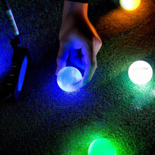 6 Stück LED-Leuchtgolfbälle, 42,67 mm, 6 Farben, Nachtgeschenke