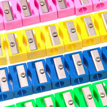 (Quadrat) MINGZE 48 Pack Pencil Sharpeners, Plastic Handheld Single Hole Pencil Sharpener for School Office Supplies, Heart-Shaped Design