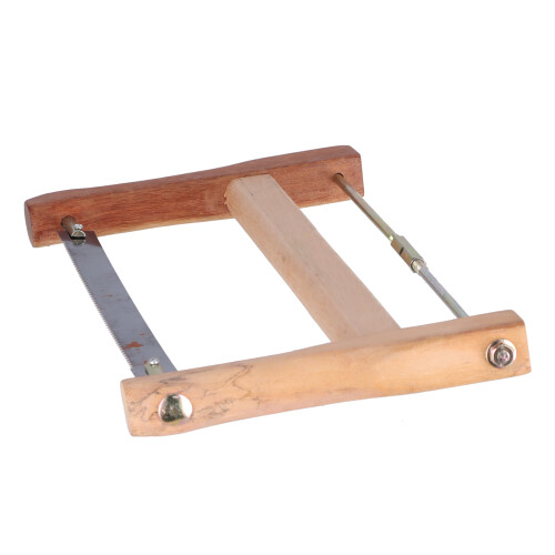 490mm Carpenter Saw with Thickened Handle & Semi-Circular Arc Design 2